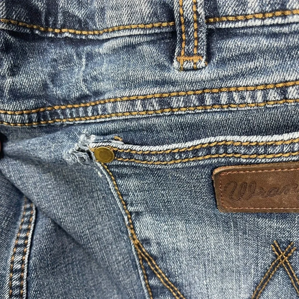 Wrangler Retro Jeans Mens 38(36)x29(28) Blue Slim Straight Medium Wash READ - Picture 8 of 8